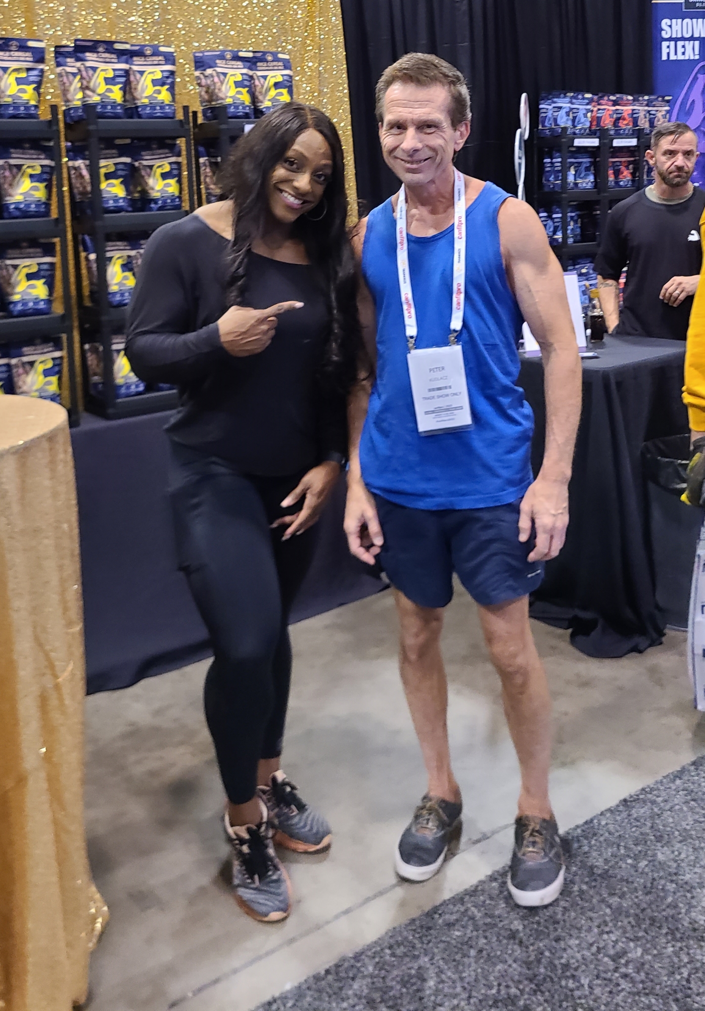 Andrea Shaw - Ms Olympia posing with me