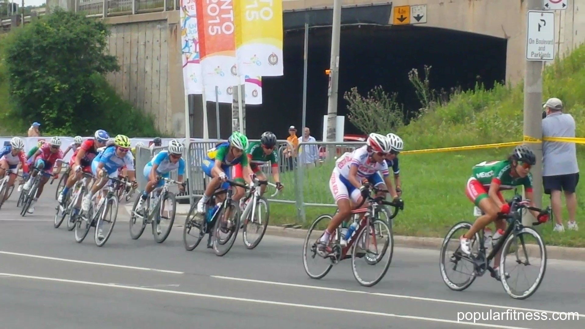 Women's bike race, women cycling in Pan Am Games Toronto - photo by popular fitness